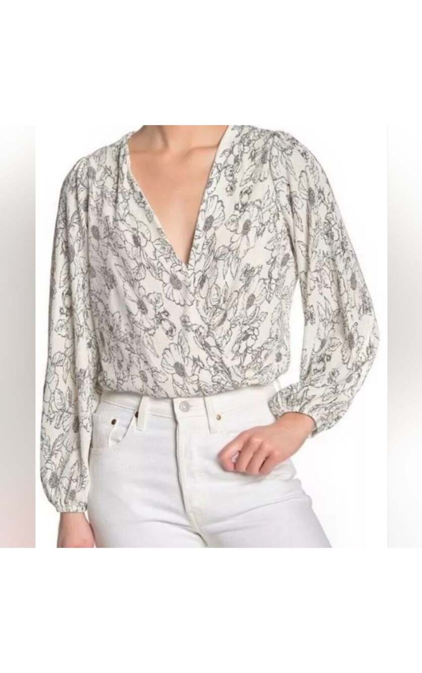ASTR the Label Plisse Floral Long Sleeve Surplice Wrap Top
